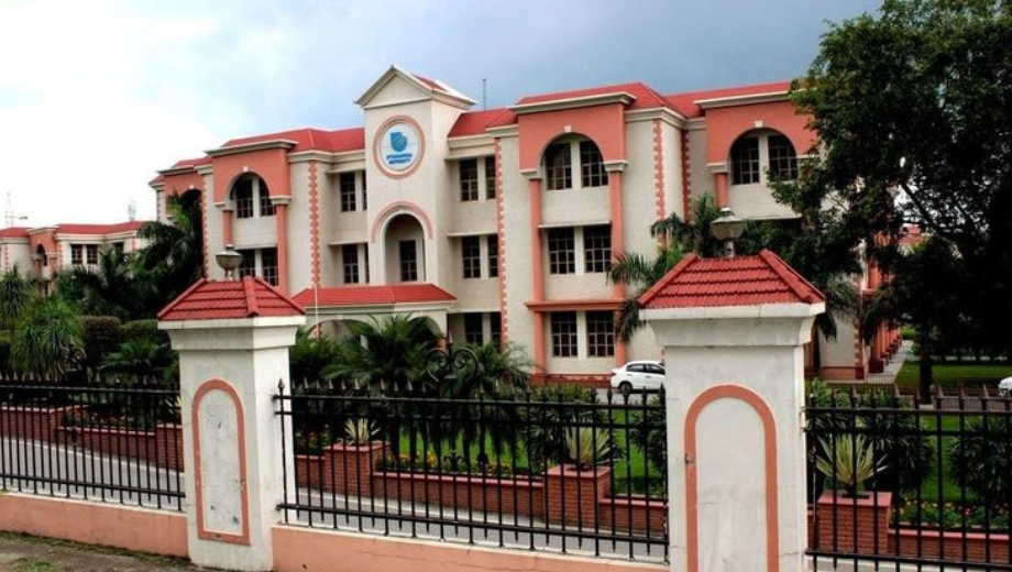 universities of dehradun